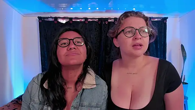 CrazyCakes  online show from 04/10/26, 04:03