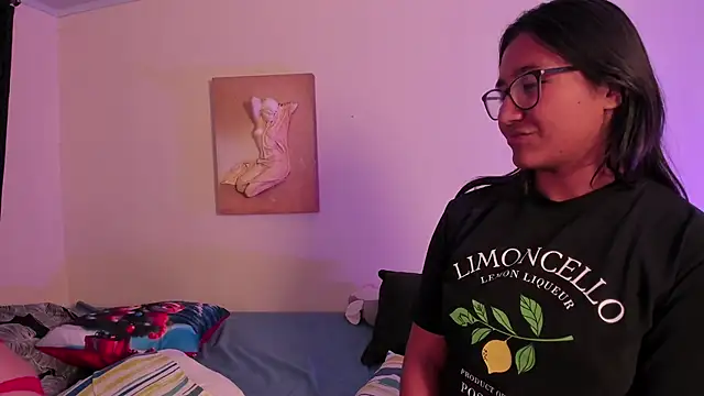 CrazyCakes  online show from 11/25/25, 02:56