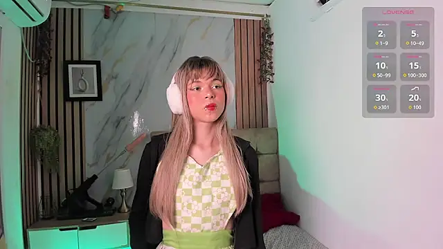 Vanessa Jenner online show from 06/12/26, 08:50
