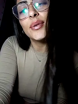 Snapshot of Nella_09 chatting on 09/21/25, 07:08 Nella 09 online show from 09/21/25, 07:08