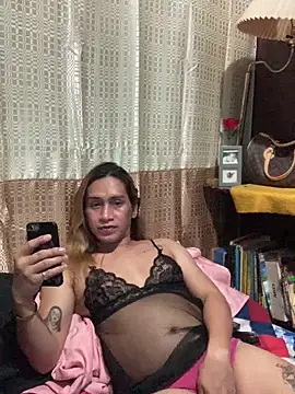 pretty TRANSjona online show from 04/10/26, 07:54