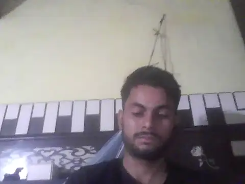 ursdreamperson online show from 10/30/25, 02:21