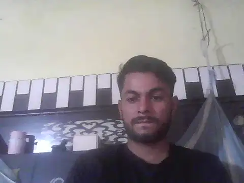 ursdreamperson online show from 10/29/25, 07:51