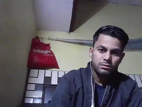 ursdreamperson online show from 11/24/25, 03:28