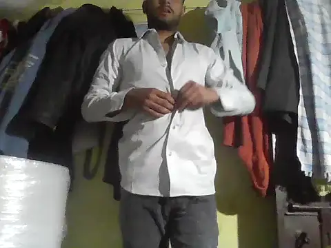 ursdreamperson online show from 12/04/25, 02:38