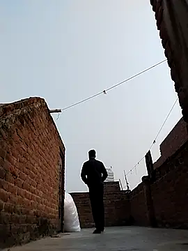 ursdreamperson online show from 11/22/25, 03:16