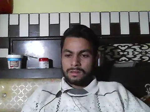 ursdreamperson online show from 12/22/25, 04:01