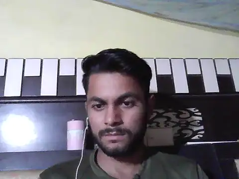 ursdreamperson online show from 11/05/25, 05:21