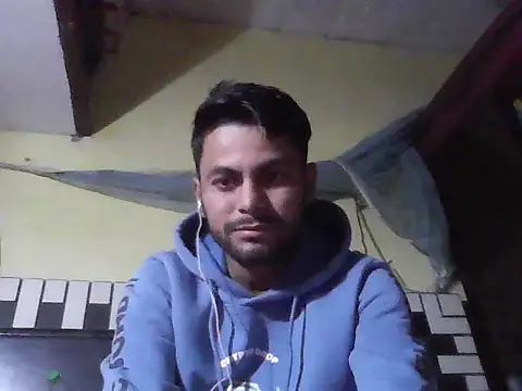 ursdreamperson online show from 12/04/25, 02:10