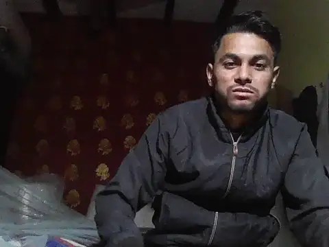 ursdreamperson online show from 11/25/25, 03:51