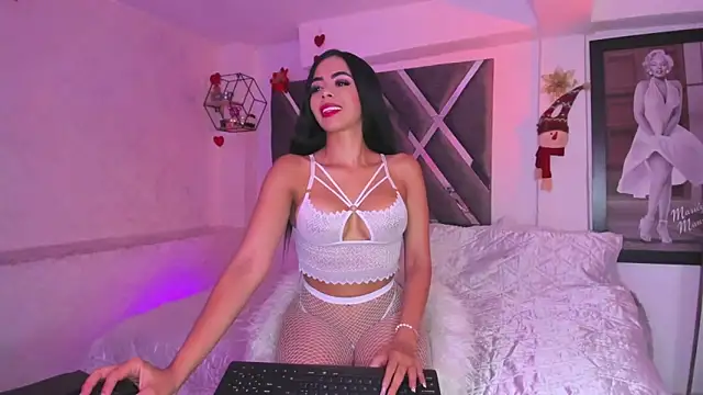 pocahontasweetss03 online show from 11/13/25, 07:34