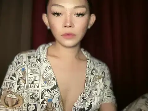 Mysterious tgirl online show from 04/15/26, 07:47