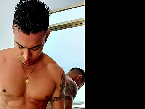 cristopher 22cm online show from 01/08/26, 01:11