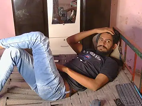 krishjaat43 online show from 04/12/26, 03:43