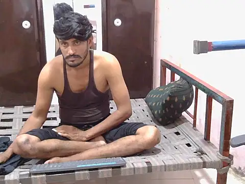 krishjaat43 online show from 11/02/25, 03:39