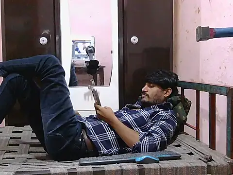 krishjaat43 online show from 10/30/25, 03:38