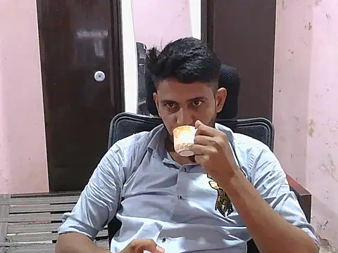krishjaat43 online show from 04/19/26, 03:02