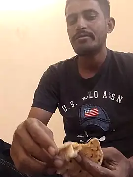 Snapshot of krishjaat43 chatting on 02/18/26, 05:16 krishjaat43 online show from 02/18/26, 05:16