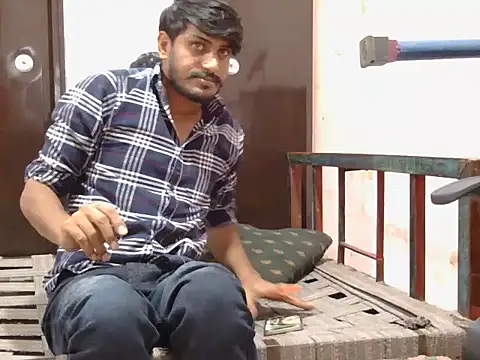 krishjaat43 online show from 10/30/25, 04:04