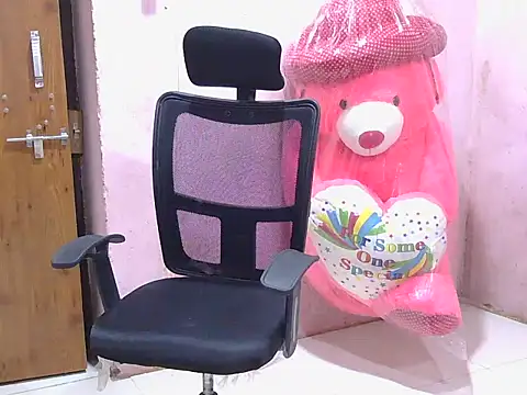 krishjaat43 online show from 12/17/25, 02:44