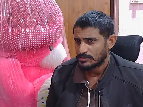 Snapshot of krishjaat43 chatting on 01/14/26, 04:27 krishjaat43 online show from 01/14/26, 04:27