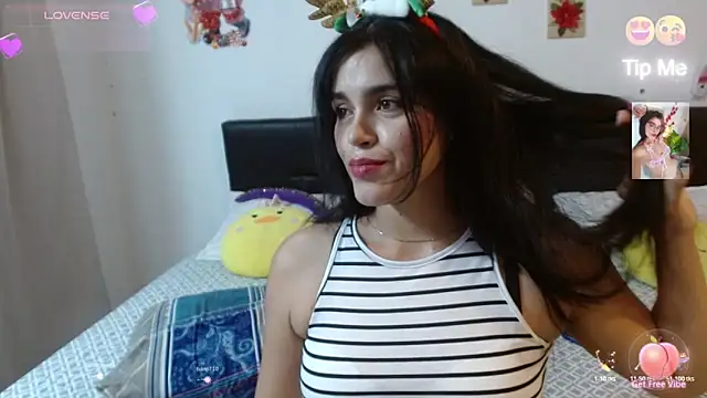 Snapshot of angelly__kate chatting on 12/18/25, 01:00 angelly kate online show from 12/18/25, 01:00