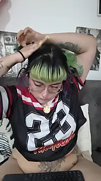XxGreenGoodxX online show from 05/15/26, 07:01