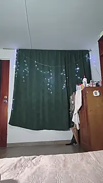 Snapshot of XxGreenGoodxX chatting on 11/20/25, 09:47 XxGreenGoodxX online show from 11/20/25, 09:47