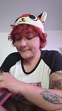 Snapshot of XxGreenGoodxX chatting on 11/26/25, 08:09 XxGreenGoodxX online show from 11/26/25, 08:09