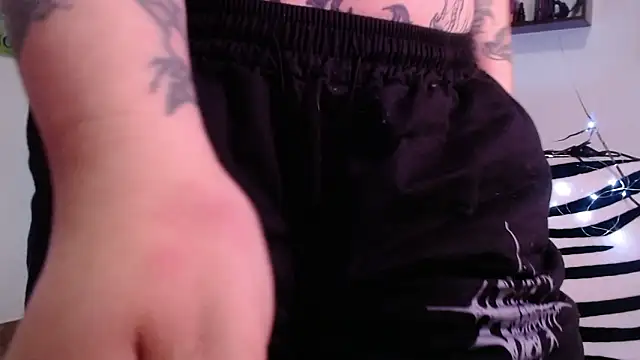 XxGreenGoodxX online show from 02/17/26, 09:56