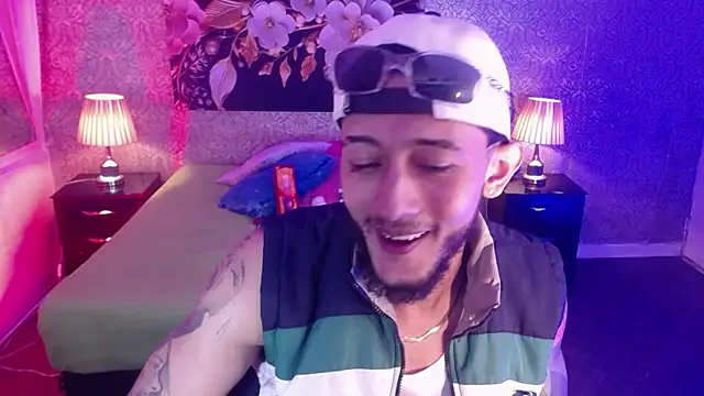 jonas conor online show from 11/25/25, 07:47