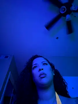 Snapshot of theviberoom chatting on 09/27/25, 04:18 theviberoom online show from 09/27/25, 04:18