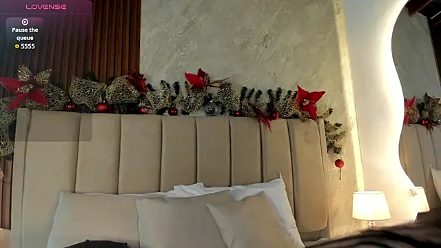  Cris Spicy  online show from 12/14/25, 06:46