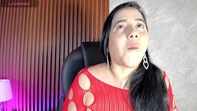  Cris Spicy  online show from 10/25/25, 07:47