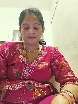 Snapshot of Chhaya_hot chatting on 06/02/26, 04:07 Chhaya hot online show from 06/02/26, 04:07
