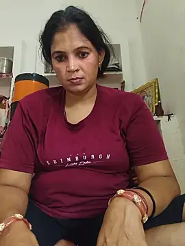 Snapshot of Chhaya_hot chatting on 06/11/26, 02:00 Chhaya hot online show from 06/11/26, 02:00
