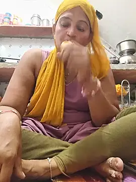 Snapshot of Chhaya_hot chatting on 06/27/26, 12:22 Chhaya hot online show from 06/27/26, 12:22