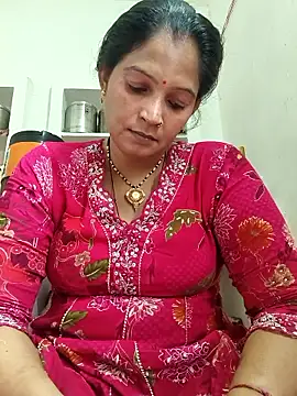 Snapshot of Chhaya_hot chatting on 06/02/26, 02:55 Chhaya hot online show from 06/02/26, 02:55