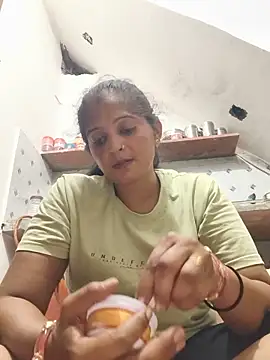Snapshot of Chhaya_hot chatting on 06/11/26, 04:59 Chhaya hot online show from 06/11/26, 04:59