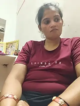 Snapshot of Chhaya_hot chatting on 06/14/26, 06:20 Chhaya hot online show from 06/14/26, 06:20