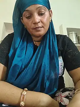 Snapshot of Chhaya_hot chatting on 07/07/26, 06:47 Chhaya hot online show from 07/07/26, 06:47