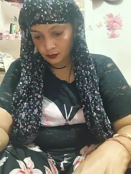 Snapshot of Chhaya_hot chatting on 07/08/26, 02:35 Chhaya hot online show from 07/08/26, 02:35