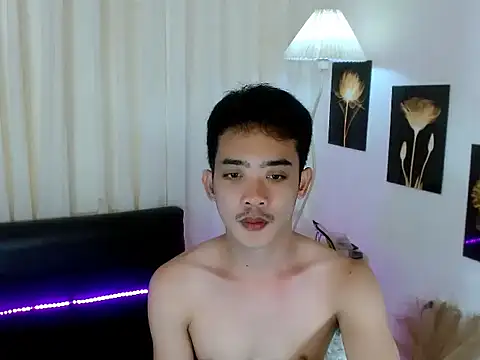 Snapshot of The_Fucking_Dolls chatting on 01/13/26, 04:11 The Fucking Dolls online show from 01/13/26, 04:11