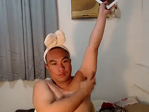 asianayumi online show from 03/23/26, 02:33