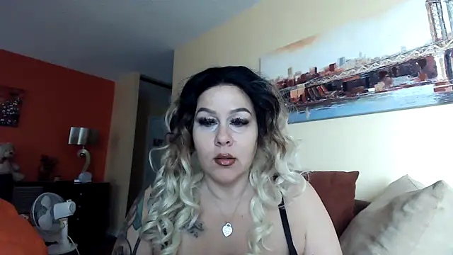 Snapshot of number1slut chatting on 03/04/25, 04:30 number1slut online show from 03/04/25, 04:30