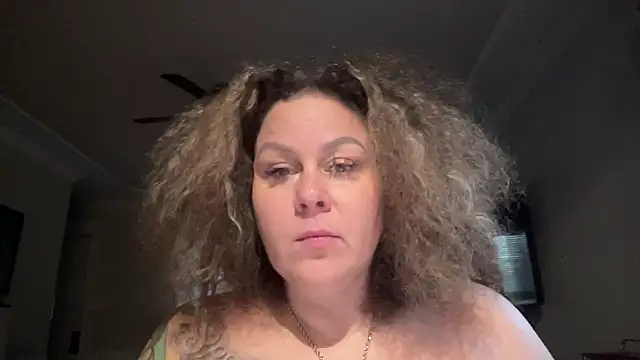 Snapshot of number1slut chatting on 09/18/25, 12:08 number1slut online show from 09/18/25, 12:08