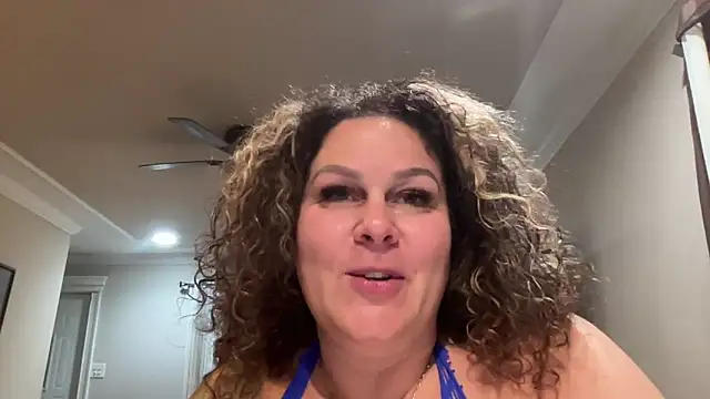 Snapshot of number1slut chatting on 09/27/25, 03:34 number1slut online show from 09/27/25, 03:34