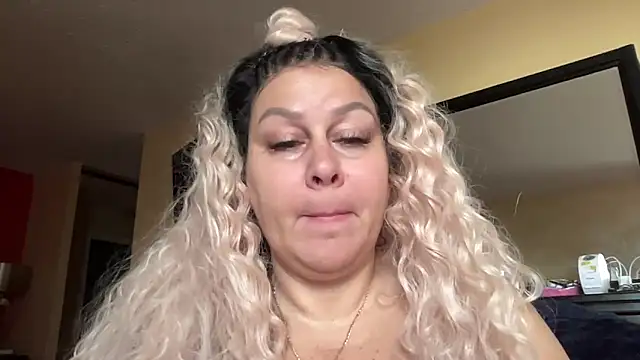 Snapshot of number1slut chatting on 05/22/26, 12:25 number1slut online show from 05/22/26, 12:25
