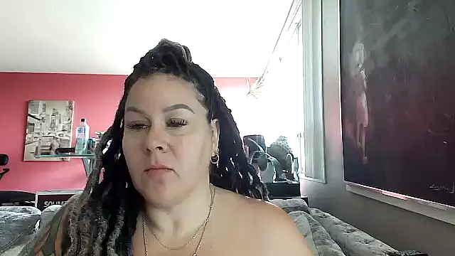 Snapshot of number1slut chatting on 05/06/26, 01:48 number1slut online show from 05/06/26, 01:48