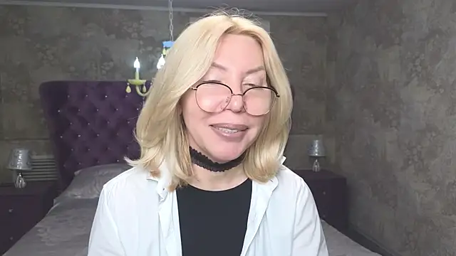 Wendy Waves online show from 11/16/25, 12:54